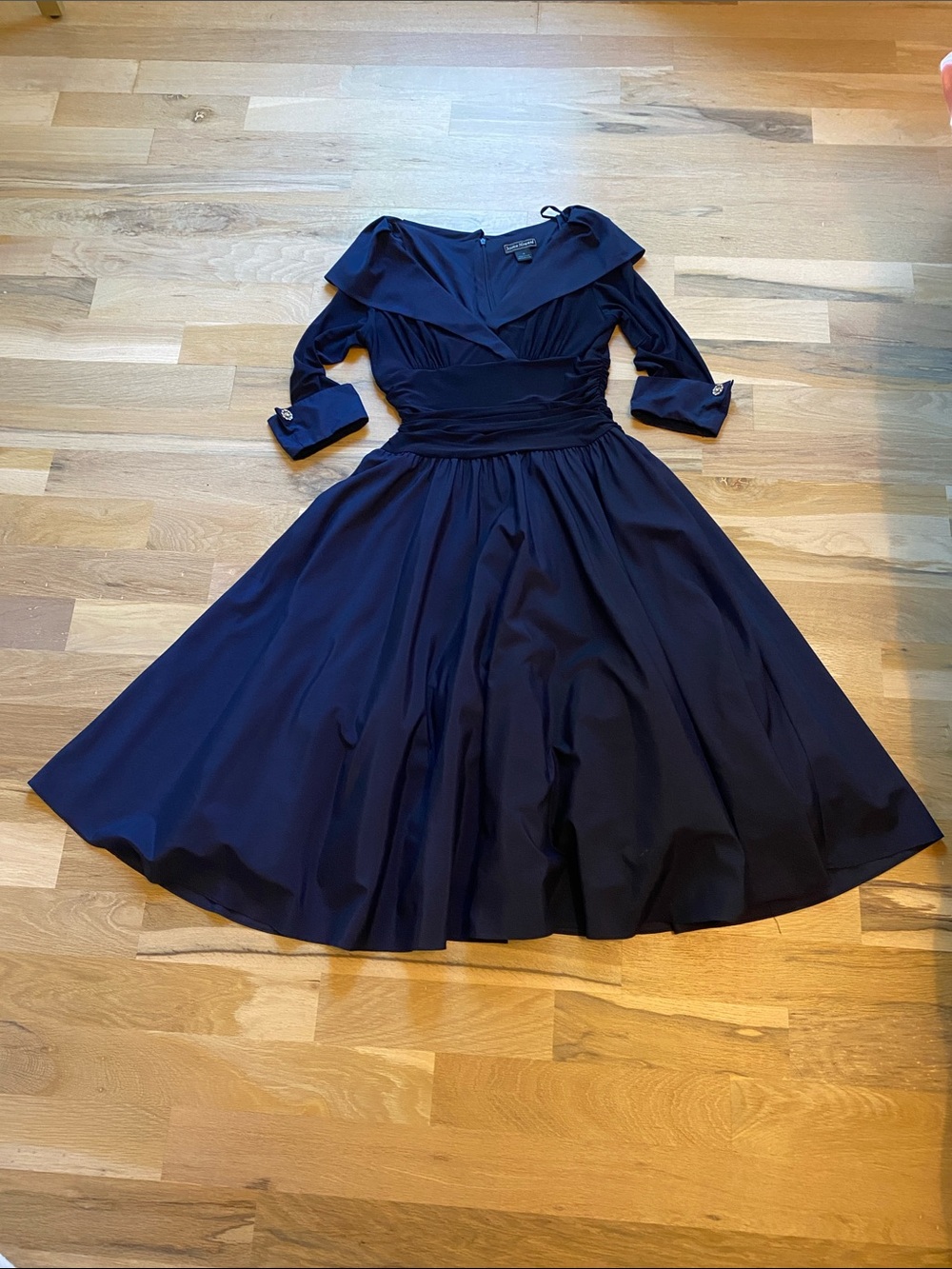 Jessica Howard Navy Ruched Waist Midi Dress